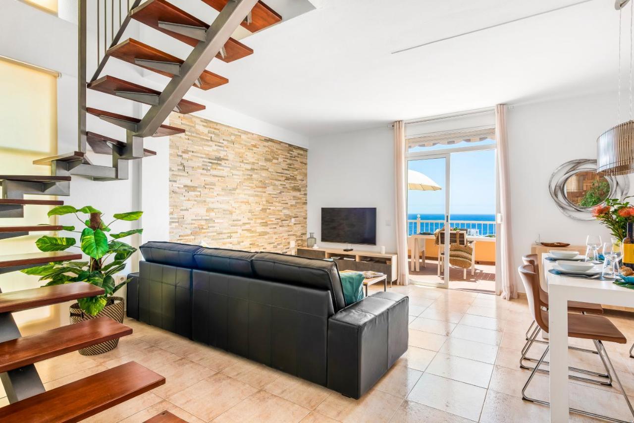 Beachfront Triplex With Swimming Pool & Parking Radazul 외부 사진