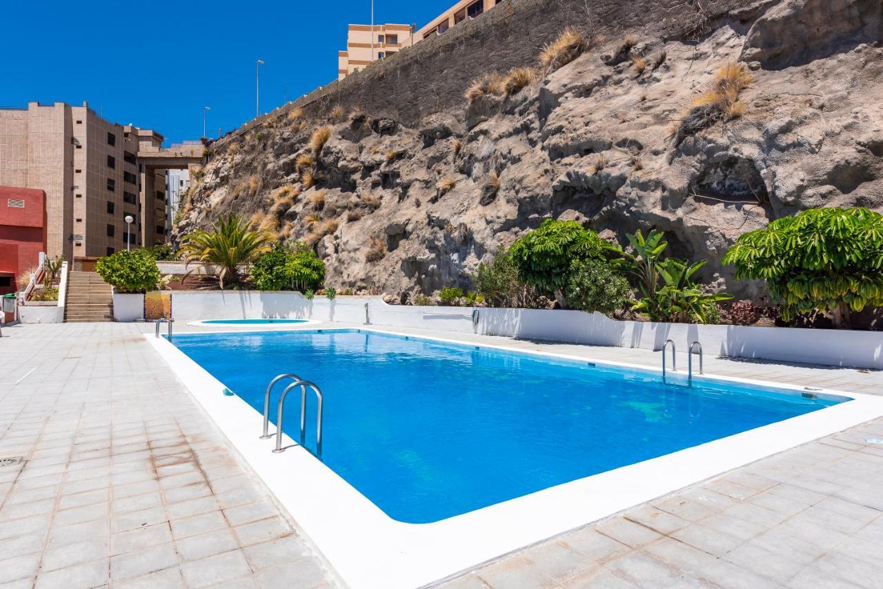 Beachfront Triplex With Swimming Pool & Parking Radazul 외부 사진