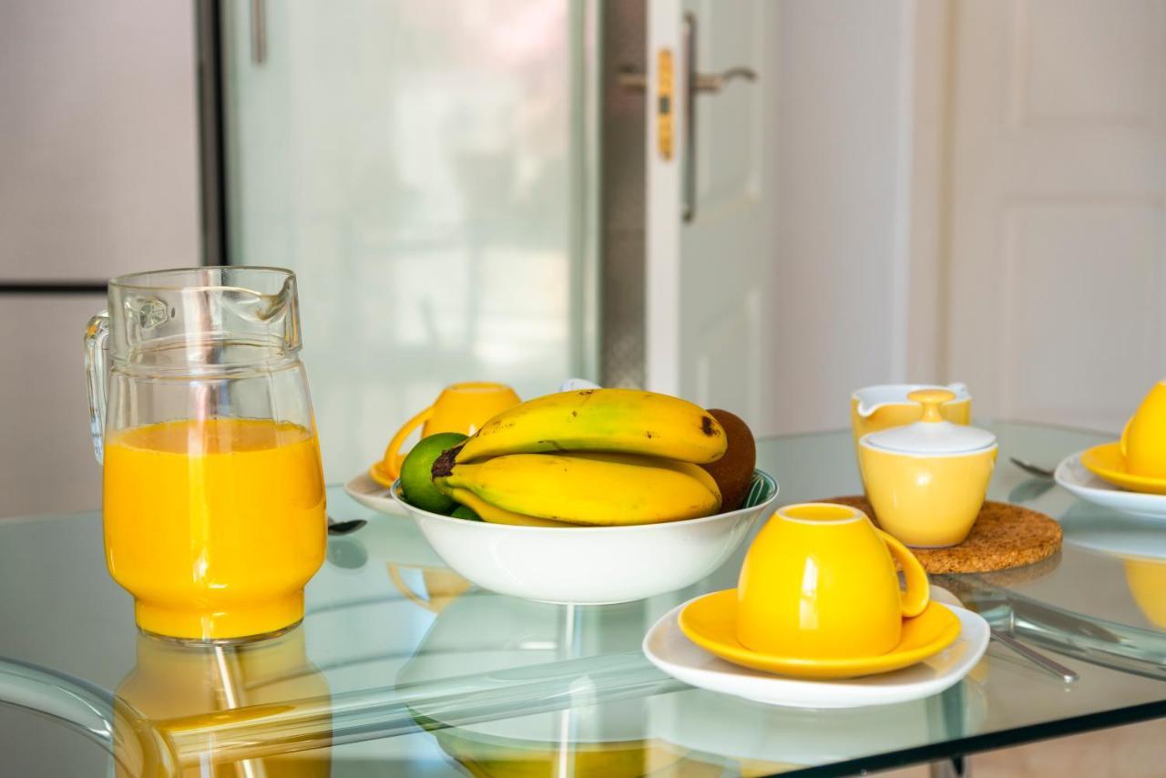 Beachfront Triplex With Swimming Pool & Parking Radazul 외부 사진