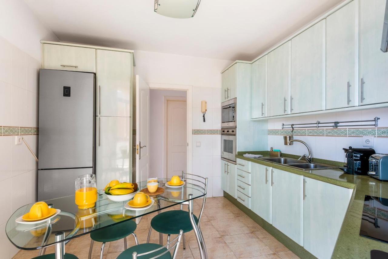 Beachfront Triplex With Swimming Pool & Parking Radazul 외부 사진